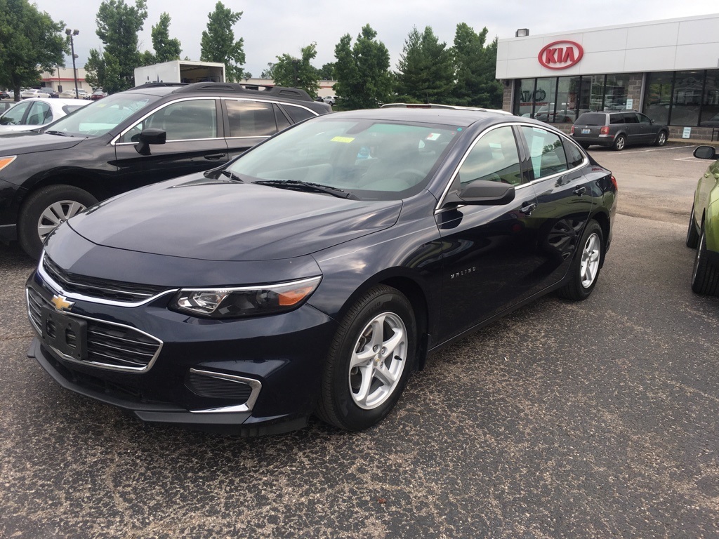 Pre-Owned 2016 Chevrolet Malibu LS FWD 4D Sedan